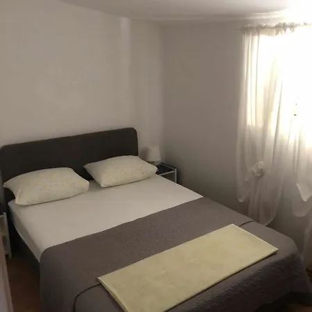 Keti Za 3 I 4 Osobe *